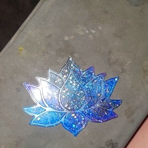 Resin lotus flower